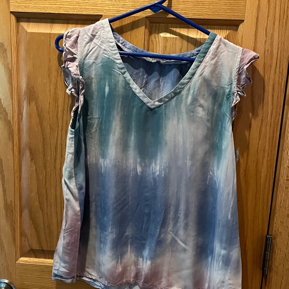 Mystree Multicolor V-Neck Ruffle Sleeve Blouse
